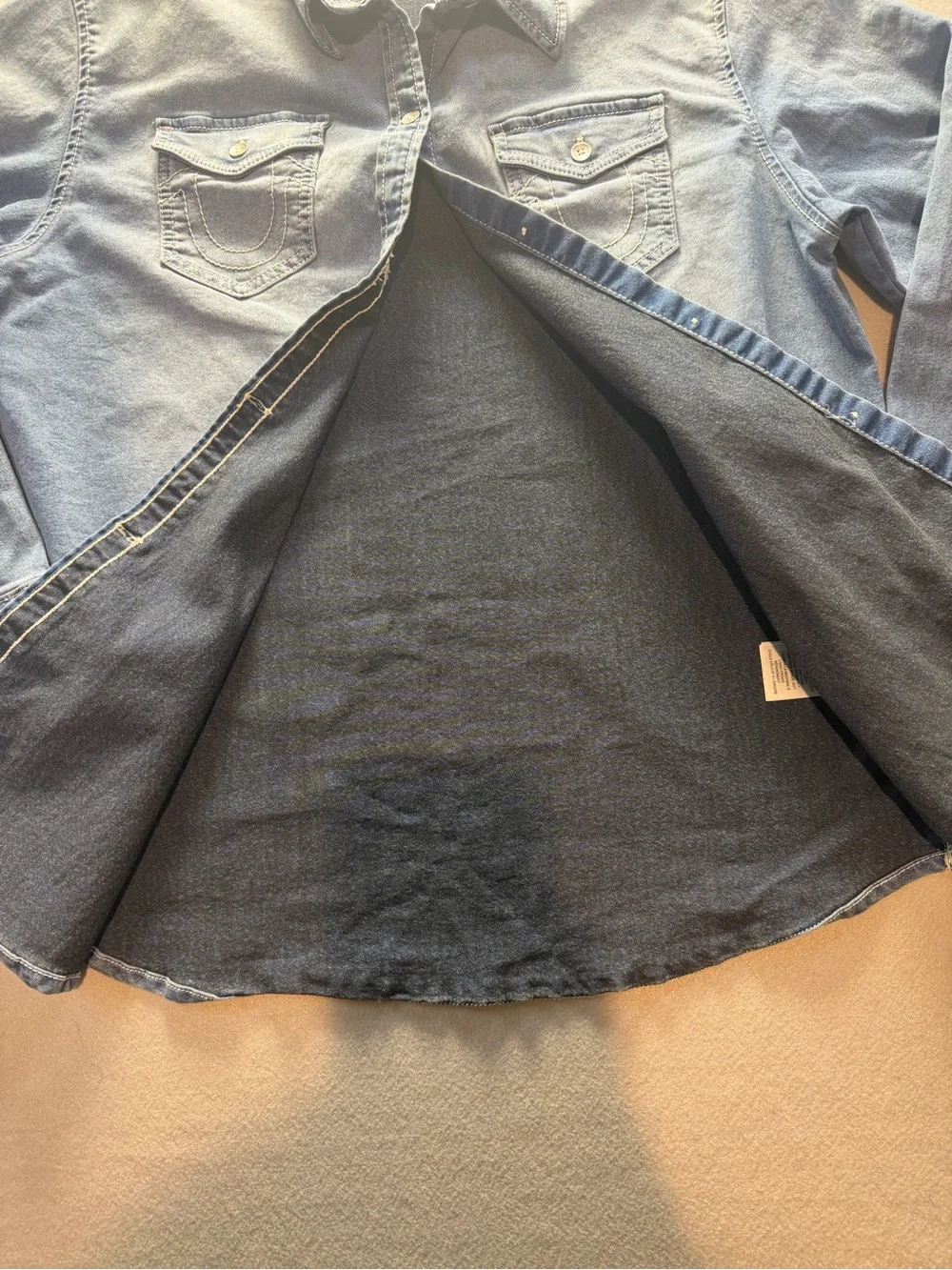 True Religion Men’s Medium Blue Denim Shirt Horseshoe Back